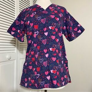 Tafford Vibrant XOXO Hearts Women's V Neck 3-Pocket Print Top Small S